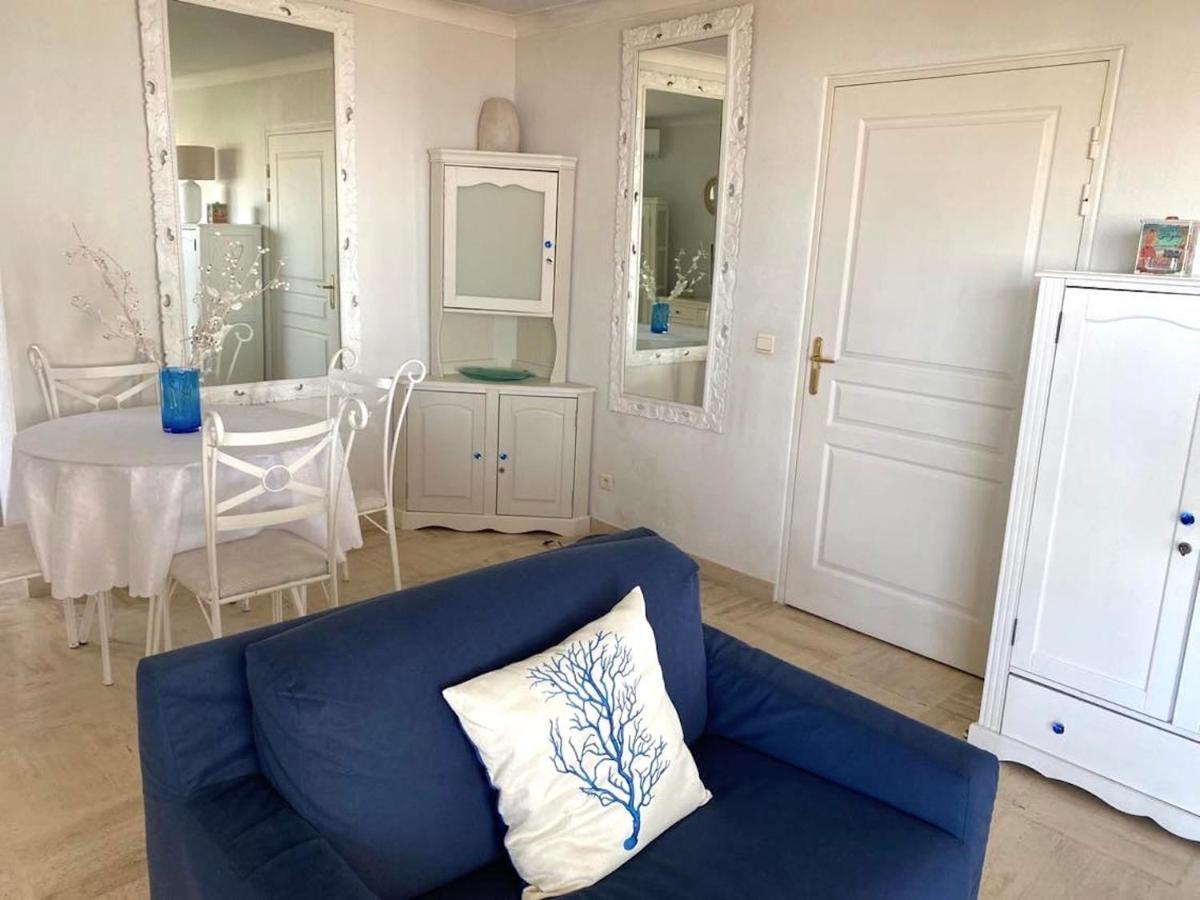 Sur La Plage, Le Royal Apartment Saint-Laurent-du-Var