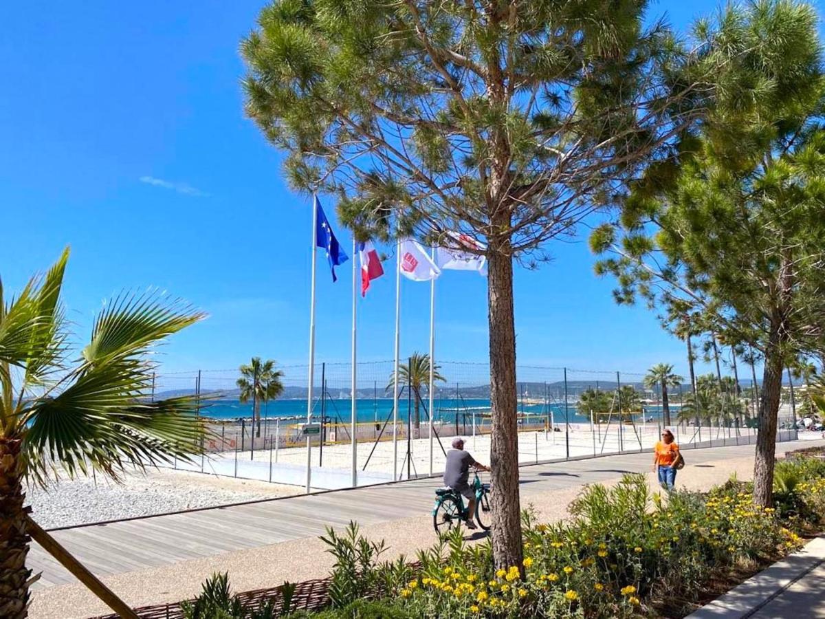 Sur La Plage, Le Royal